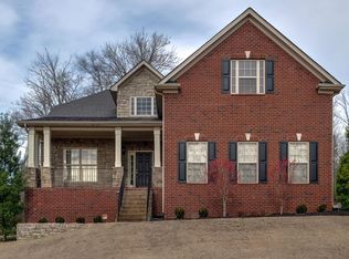 1073 Mansker Farms Blvd, Hendersonville, TN 37075