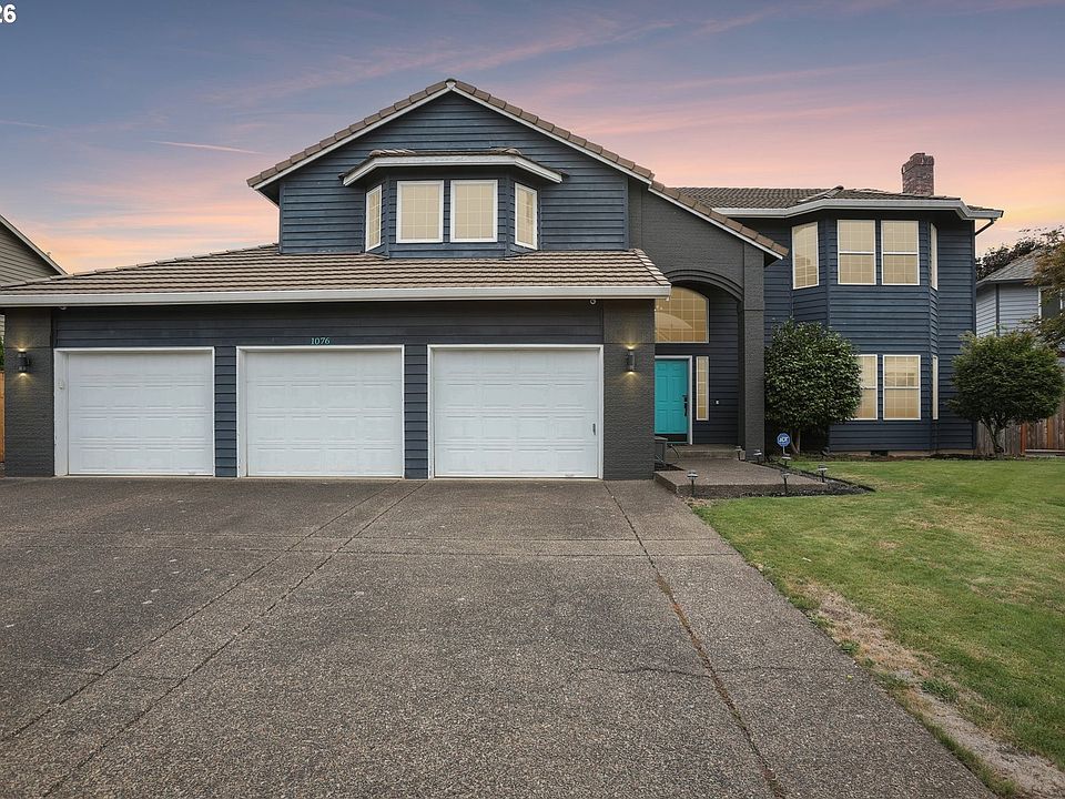 1st image of 1076 SE 61st Way