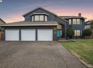 1076 SE 61st Way, Hillsboro, OR 97123