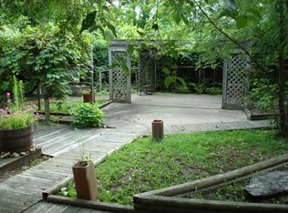 805 E Hillside Dr, Bloomington, IN 47401