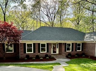 9500 Hampton Oaks Ln, Charlotte, NC 28270