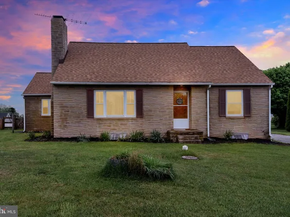 1436 Fairmount Rd, Hampstead, MD 21074