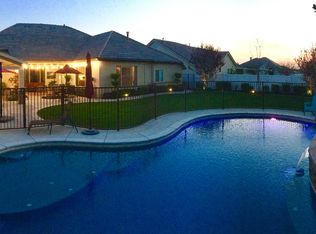 12406 Lincolnshire Dr, Bakersfield, CA 93311