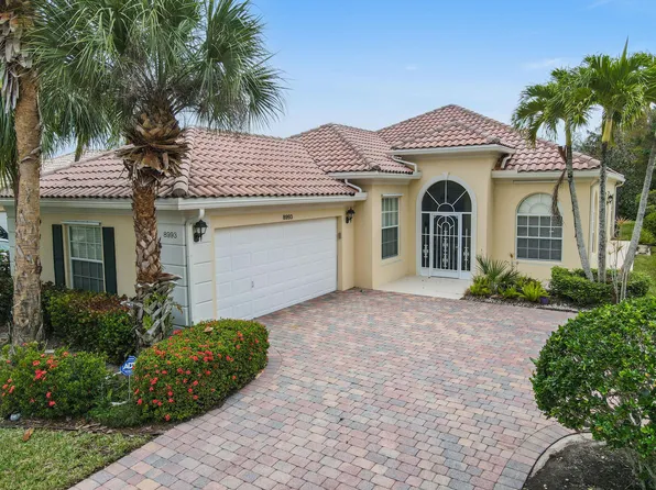 8993 SE Hawks Nest Court, Hobe Sound, FL 33455