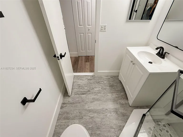 9355 SW 8th St #402 — Photo 21