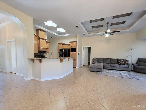 2nd image of 2609 Nessuh Ave