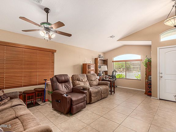 4th image of 41249 W ROBBINS Drive