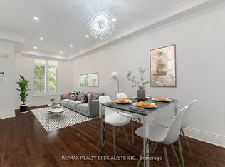 8C Clairtrell Rd, Toronto, ON M2N 5J6