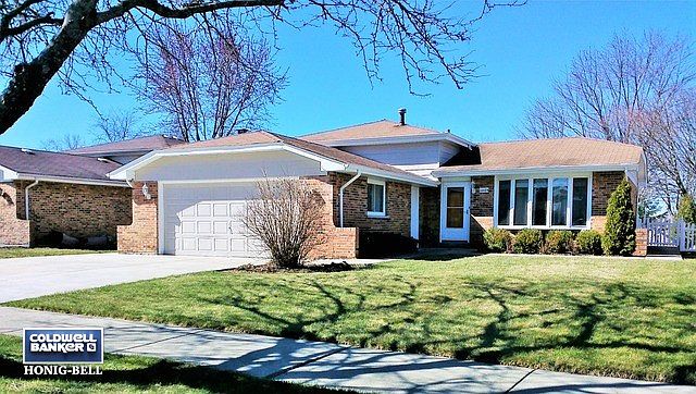 1st image of 16624 Leslie Dr