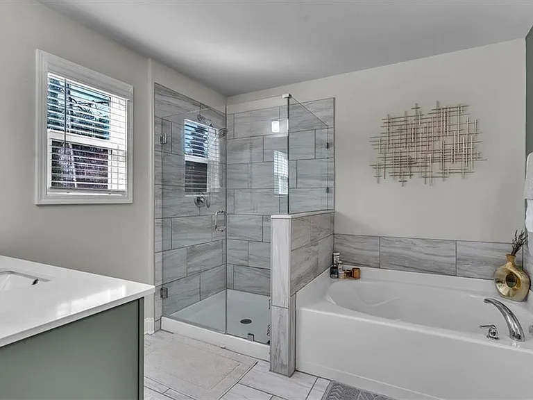 790 Belrose Dr — Photo 8