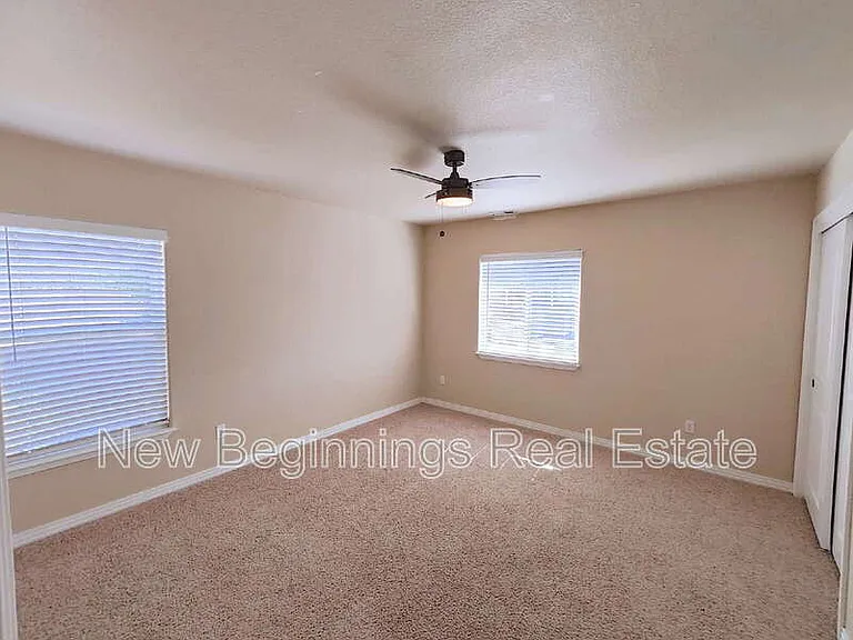 8742 Stony Creek Dr — Photo 26