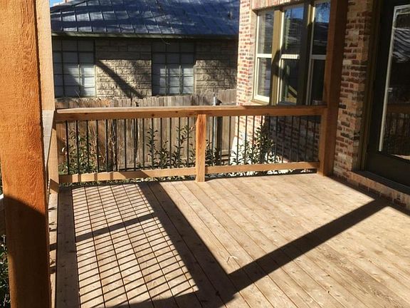 5th image of 128 Katherine Ct APT 1