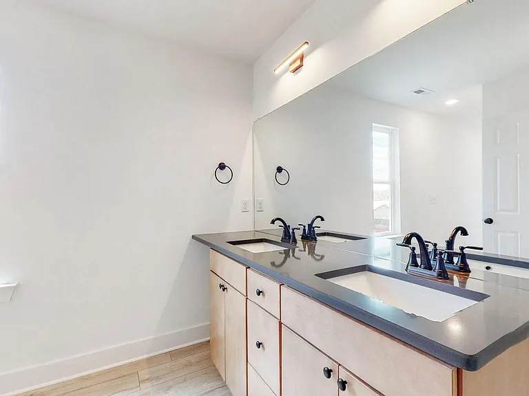 508 Vinson Dr — Photo 12