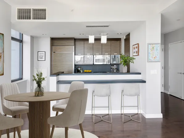101 West 24th Street 19B image 3 of 18