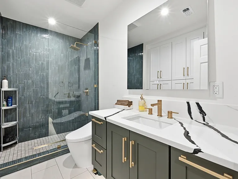4805 Greystone Dr — Photo 18
