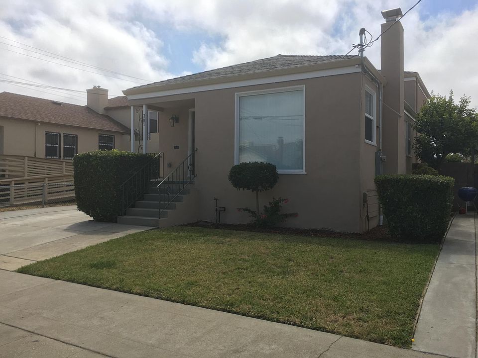 1st image of 207 Lorraine Blvd