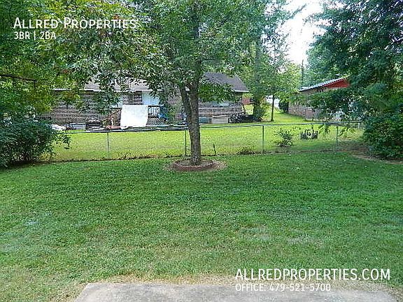 5th image of 3203 E Cherokee Dr