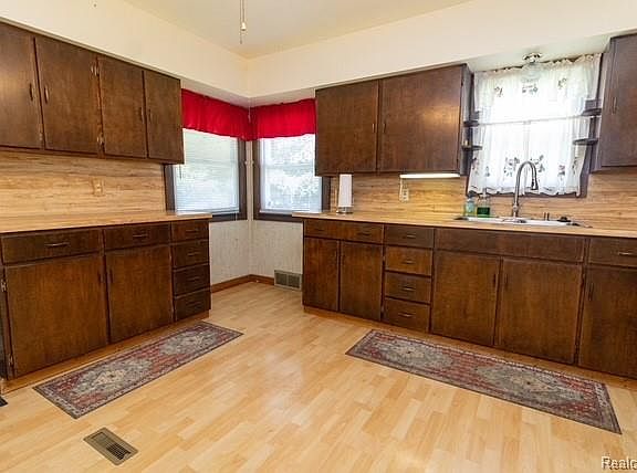 4th image of 1401 Irene Ave
