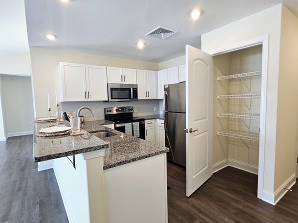 2801 Houckway Dr #2717-102