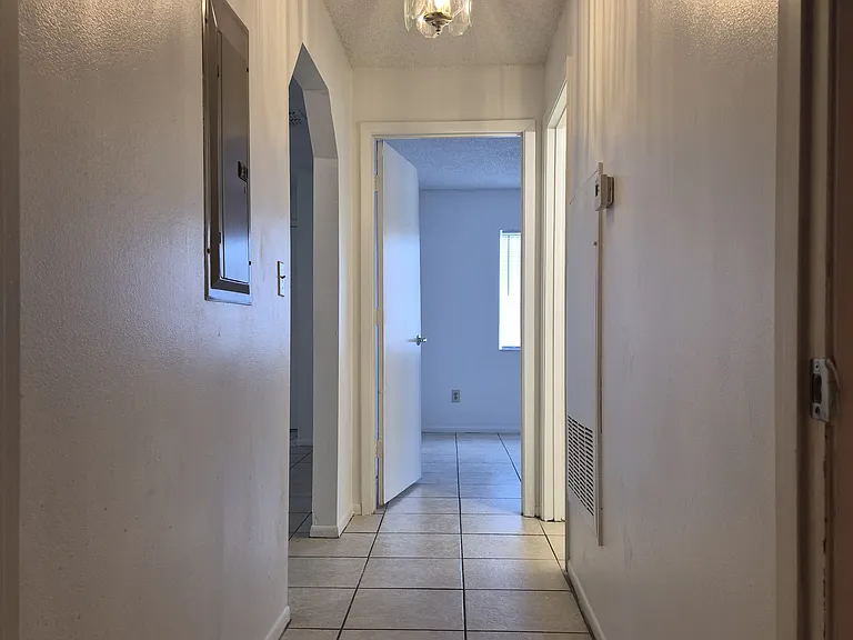 371 Winter Ridge Blvd — Photo 8