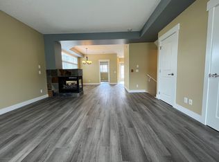 2306 17a St SW #202, Calgary, AB T2T4S1