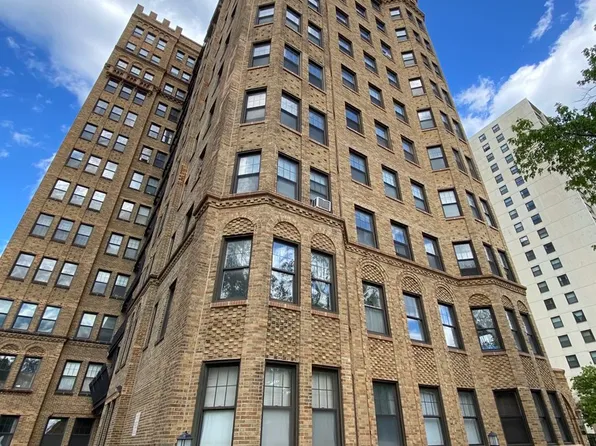 7321 S South Shore Dr APT 11B, Chicago, IL 60649