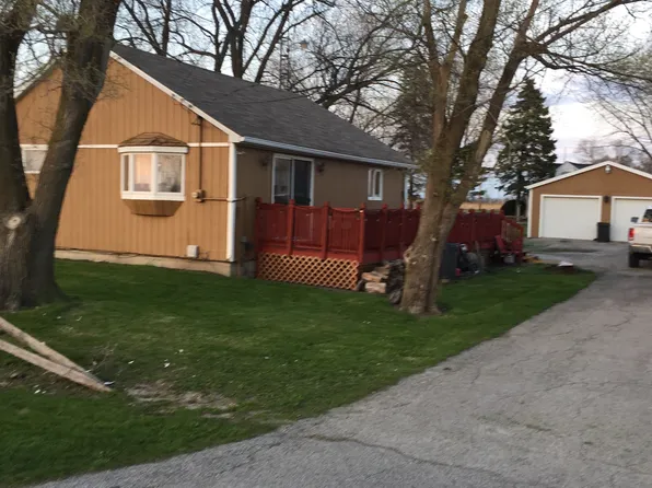 10108 Bay Creek Rd, Erie, MI 48133