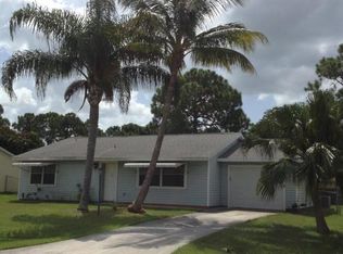 450 SW Meadow Ter, Port Saint Lucie, FL 34984