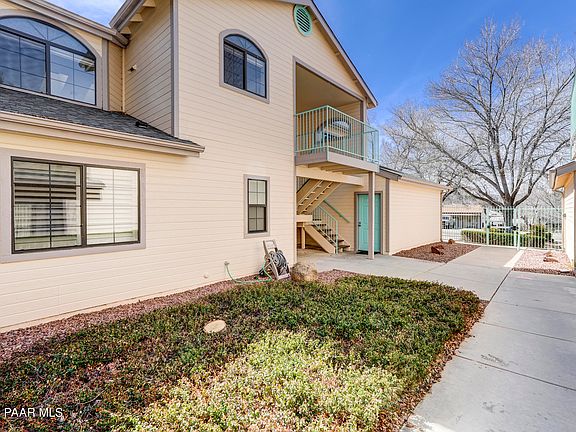 3rd image of 319 S Alarcon St #2A