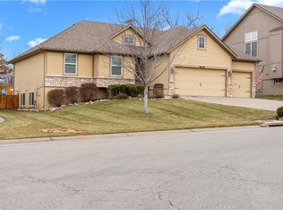 25404 E 30th St S, Blue Springs, MO 64015