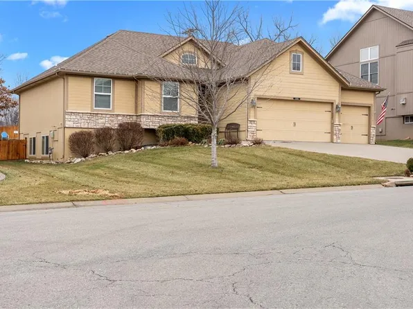 25404 E 30th St S, Blue Springs, MO 64015