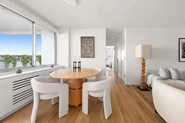 Rented by Douglas Elliman | media 15