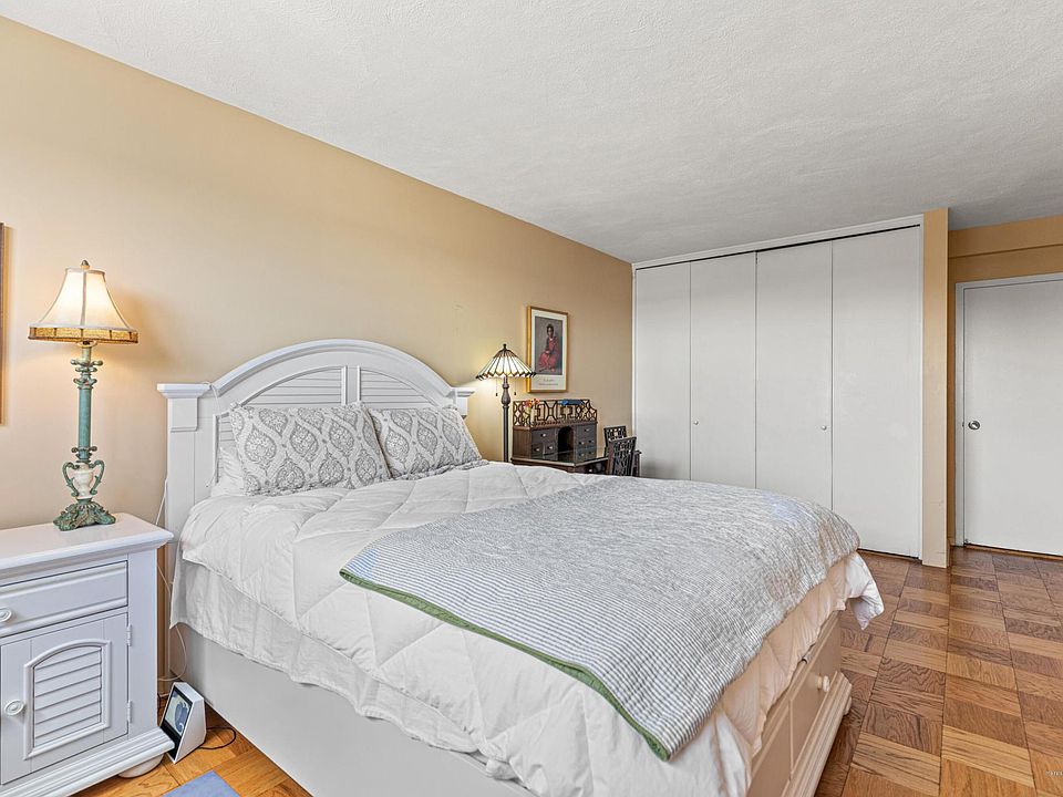 2nd image of 199 Spring St