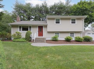 68 Eberling Dr, New City, NY 10956