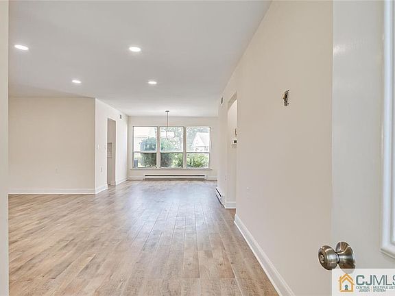 3rd image of 0-803A Westminster Ct