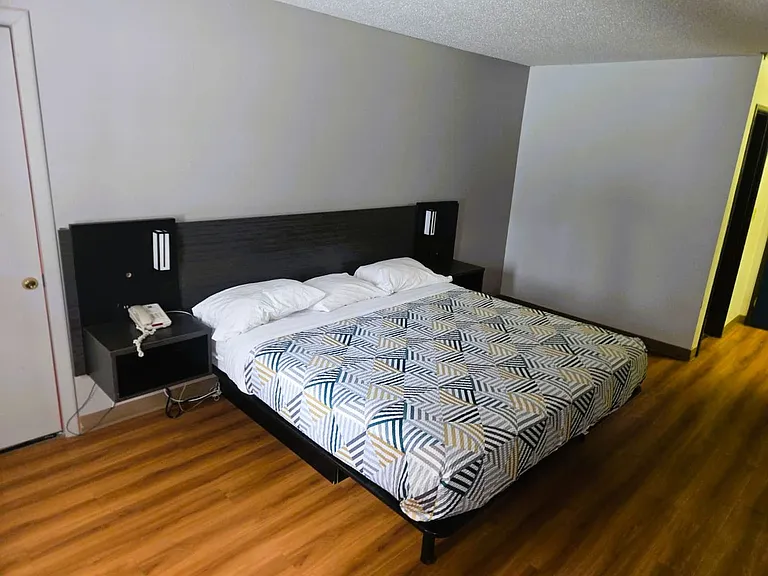 2141 La Porte Rd — Photo 8