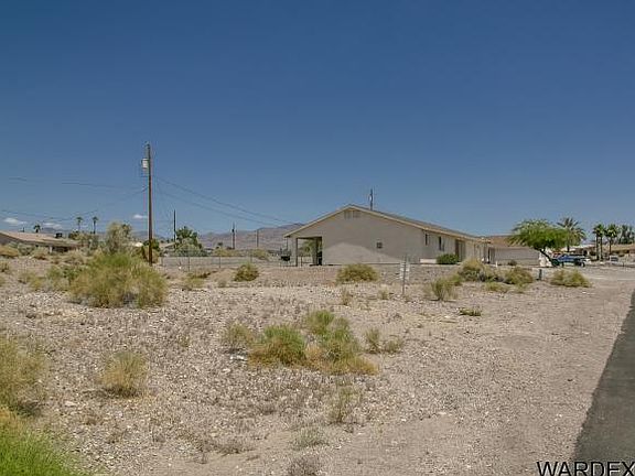5th image of 3295 Arapaho Dr