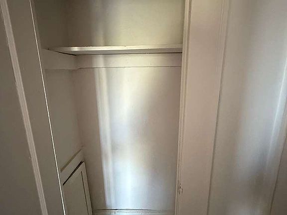 4th image of 23-25 N Harrison St #206