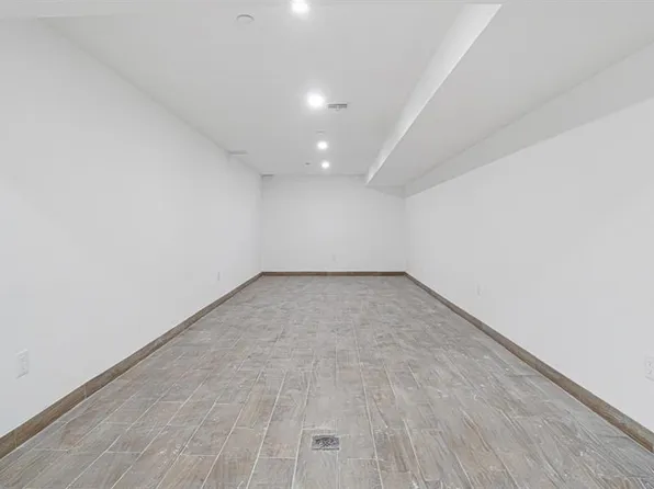 1011 East 221th Street image 15 of 29