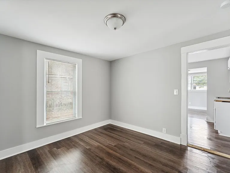2120 E Gwinnett St — Photo 13