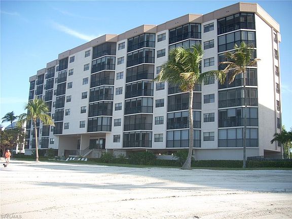 2nd image of 7650 Estero Blvd APT 707