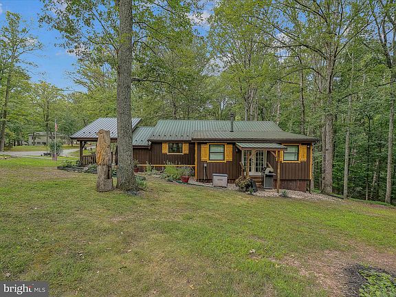 5th image of 237 Redbud Ln