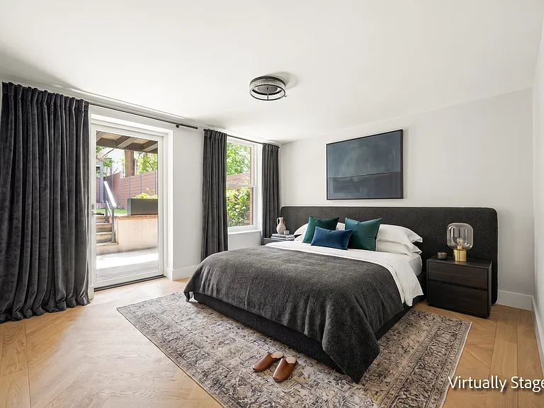 407 Adelphi St #1 — Photo 5