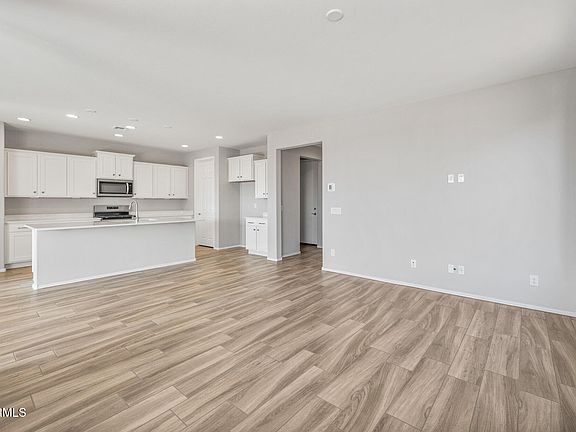4th image of 21370 N 271ST Drive