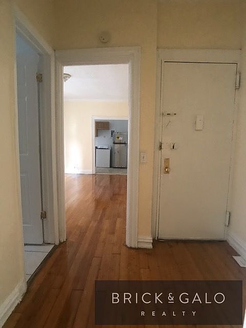 2nd image of 210 W 262nd St