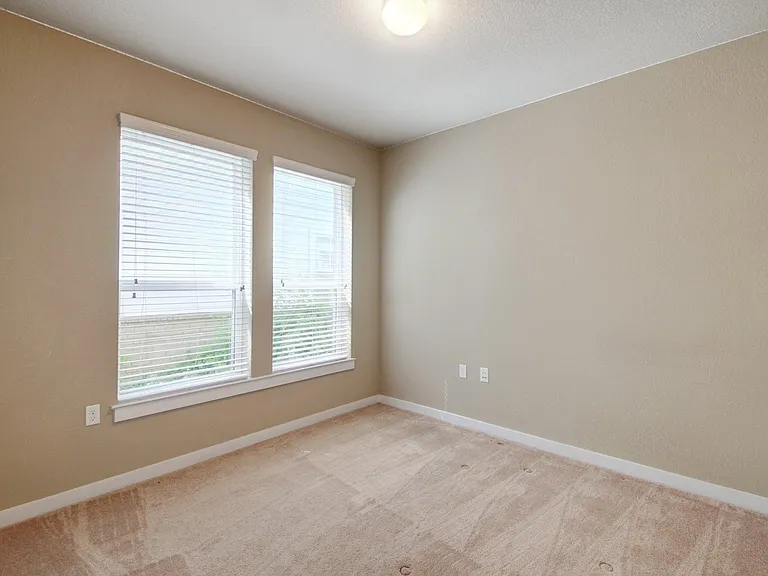 2806 Moreno St — Photo 19