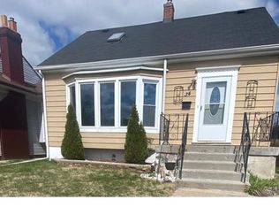 34 Elizabeth St, Calumet City, IL