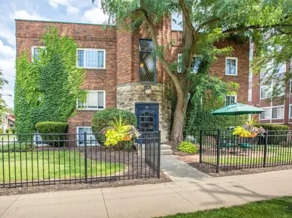 122 N Portage Path #1, Akron, OH 44302