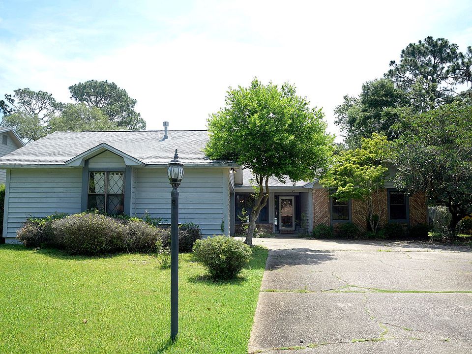 1st image of 1129 Troon Dr W