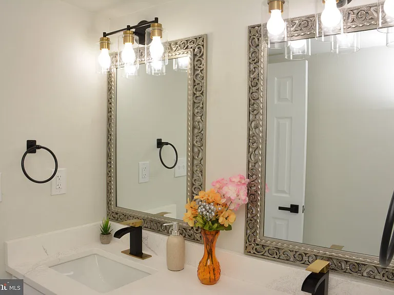 1006 Circle Dr — Photo 28